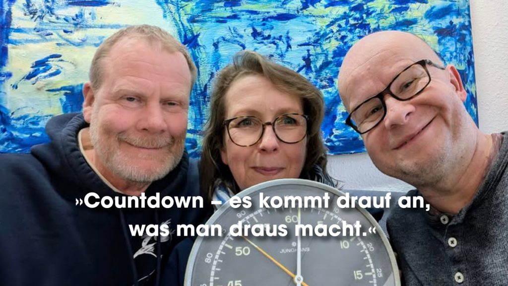 Countdown – es kommt drauf an, was man draus macht. Leslie Sternenfeld mit den Verlegern Elke Neumann und Georg Nies.