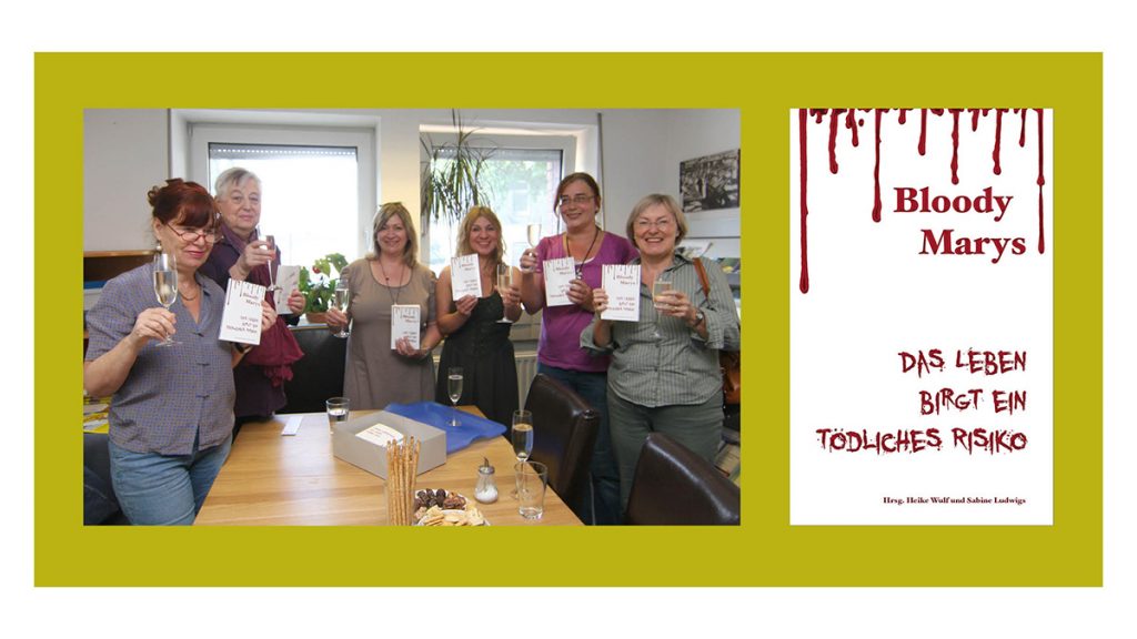 Die Autorinnen Sabine Deitmer, Christina Füssmann, Heike Wulf, Sabine Ludwigs, Anne-Kathrin Koppetsch und Eva Encke (v.l.n.r) feiern mit einem Glas Sekt in der Hand die Buchübergabe ihres gemeinsamen Werkes im Verlag.